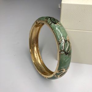 JIU LONG XING Baked Enamel Turtle Bangle Bracelet